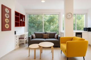 Charm & Green 1BR TLV Beachside By SweetyGuest - 0