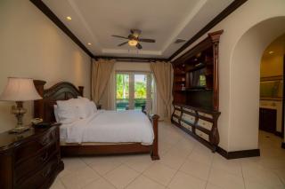 Bella Vista 3F- 3 bdr 3 1 and a half Bath Family - 8