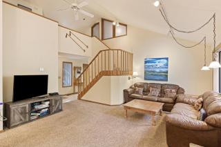 Blue Goose 16 home - 1