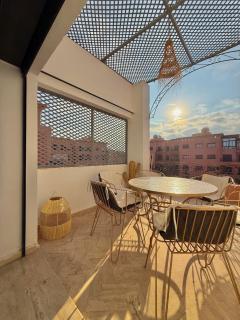 Premium Stay in a Prestigious Residence with a Pool - 6