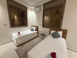 Modern apartment for a comfortable holiday - 9