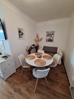 Club218 Vízparti Wellness Apartman - 8