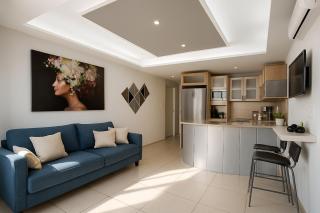 Garden Getaway & Pool Royal Park By SweetyGuest - 5