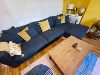 Arty hideaway with courtyard near beach - 2