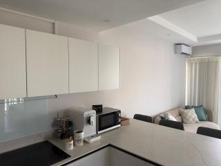 Modern 2BR Apartment with Mountain View, Near Beach - 2