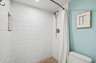 FLASH SALE! Cozy Studio Steps to Kamaole 2 Beach - 4