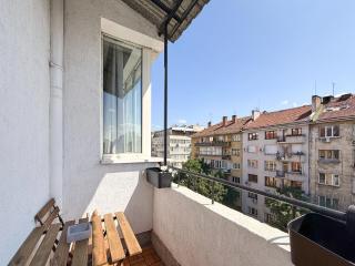 Heart of Sofia 2 Bdr Elevator Balcony Relax - 1