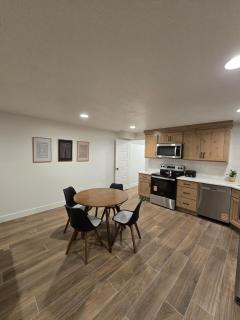 New spacious 2 bedroom apartment - West Point - 8