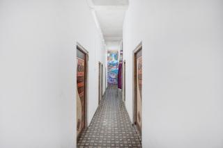 SPOT ON HM HOTEL - 8