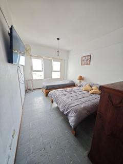 Monoambiente en Necochea frente a la playa hasta 4 personas - 2