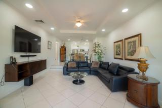 Colina 5D - 3 bdr 2 bath Family - 8