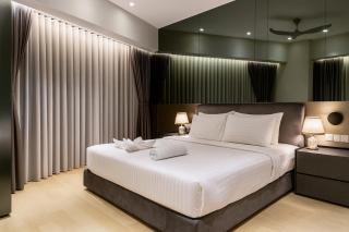 Eaton Residences Signature Stay - 9