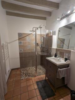 Suite indépendante avec salle de bain à la campagne - 4
