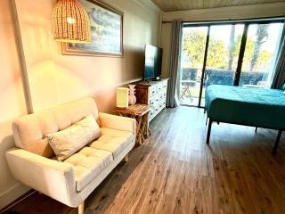 Dockside Dream-Waterfront-Boat Slip-Downtown - 7