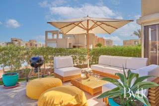 BYTK - Casa De Familia - 6