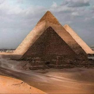 Khufu's Pyramids Inn - 8