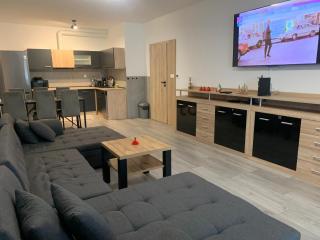 2 bedroom apartment center with balcony Rajecké Teplice - 8