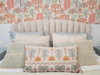 Sun & Palms - Beach Vibe Designer Apartment - 8