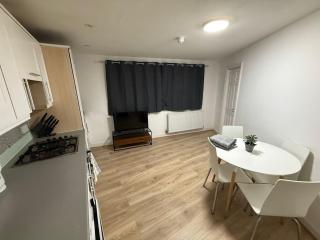 2 bedrooms flat - 8