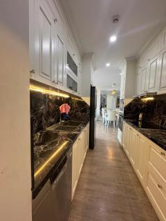 Căn hộ 3 phòng ngủ - 2