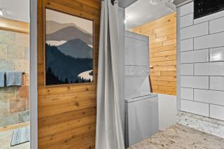 Ski In Ski Out Hunter Mtn Seasonal Pool Access w Panoramic Views Hike Swim Fish Unwind - 1