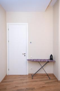 Cozy Georgian-style 1BR in Axis Towers - 9