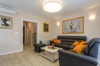 Flores Luxury Suites-Rogoznica - 3