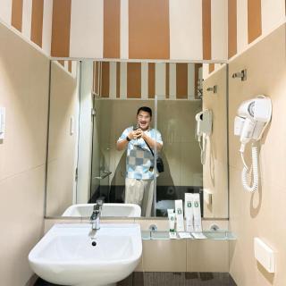 Macjims Rest House - 1