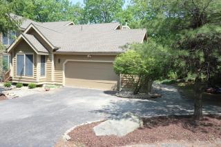 Newly Updated Grand Cabin Retreat Close to All - 4