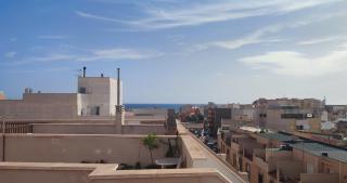 Céntrico Apartamento a Pasos del Castillo y la Playa - 0