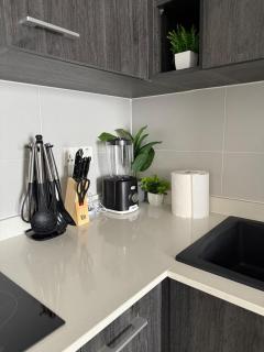 Executive 1-Bedroom at Loxwood by LivWell Suites - 1