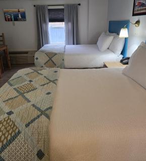 Seawinds Motel & Cottages - 5