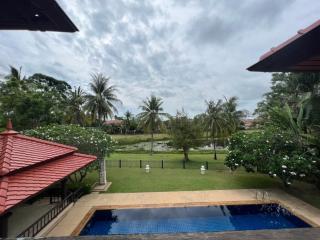 Spacious Villa with Pool, Garden & Club facilities - 7