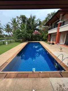 Spacious Villa with Pool, Garden & Club facilities - 8