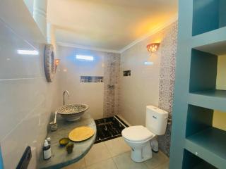 Charming room with balcony and ocean view - 4