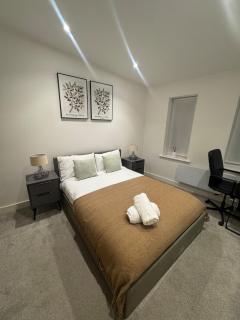 2 Bedroom Central Reading - RG1 Highgrove Mews - 1