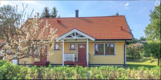 fin vill på Adelsö - 0