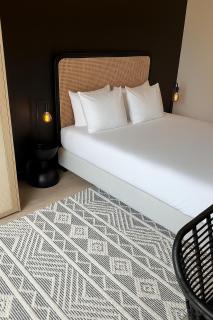 Cosy 2-Bedroom Apartment for 4 Guests near Sint-Pieters Station, Perfect for Exploring Historic Ghent - 2