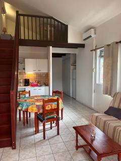 Grand studio avec mezzanine à 5 min de la plage - 5