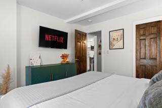 Ski In Ski Out Cabin on Hunter Mtn Seasonal Pool Access w Panoramic Views Hike Swim Fish Relax - 2