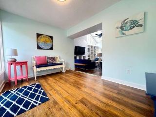 6 Bedroom 4 Bath - Private Pool Close to Beach -HK - 5