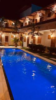 Suítes duplas e triplas com piscina em Fortim - 1