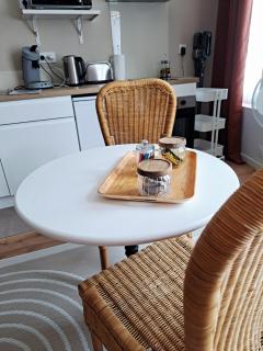 La porte Bleue - appartement juste rénové - très propre - grand confort - lumineux - calme - centre historique - 3