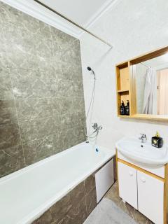 1-комнатная квартира рядом с Хан Шатыром, центр левого берега - 1