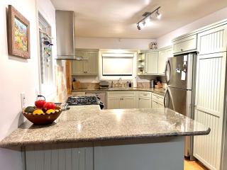 Forest Park Oasis NW 23rd Mins Downtown PDX - 3