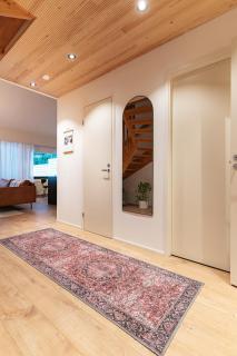 Warm Nordic Townhouse with Sauna & Forest Views - 6