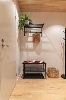 Warm Nordic Townhouse with Sauna & Forest Views - 7