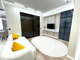 Красивая трёхкомнатная квартира - 1