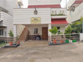 Olive Hills-Families Only-First Floor Guest House - 0