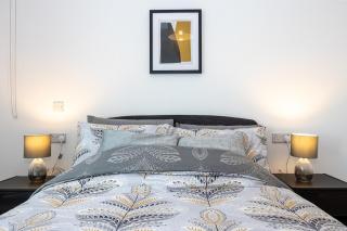 Highrise Heaven by Smithstone property - 2